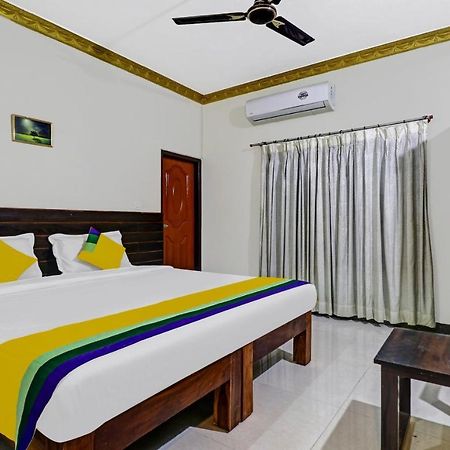 Lee Comfort Kushalnagar Exterior photo