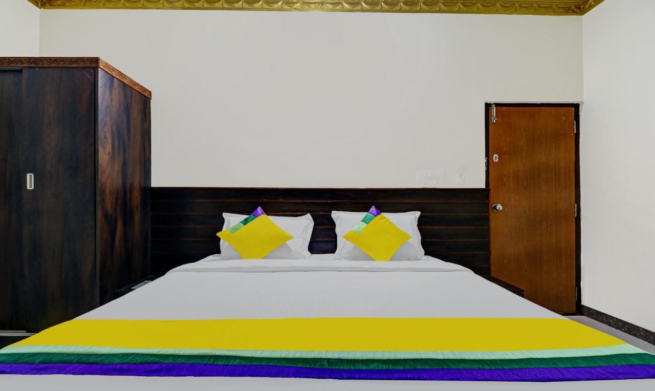 Lee Comfort Kushalnagar Exterior photo