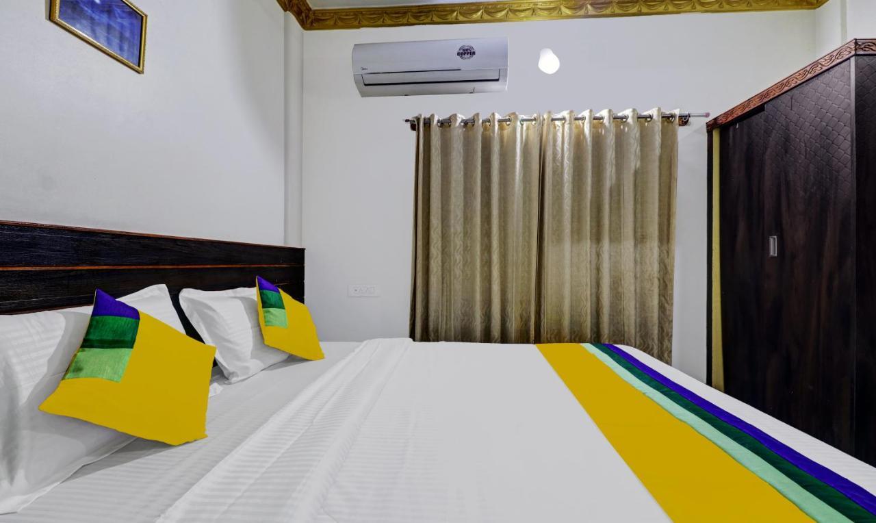 Lee Comfort Kushalnagar Exterior photo